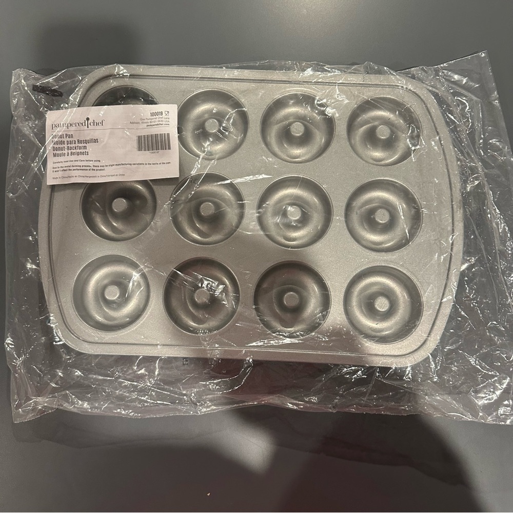 Pampered Chef Donut Pan